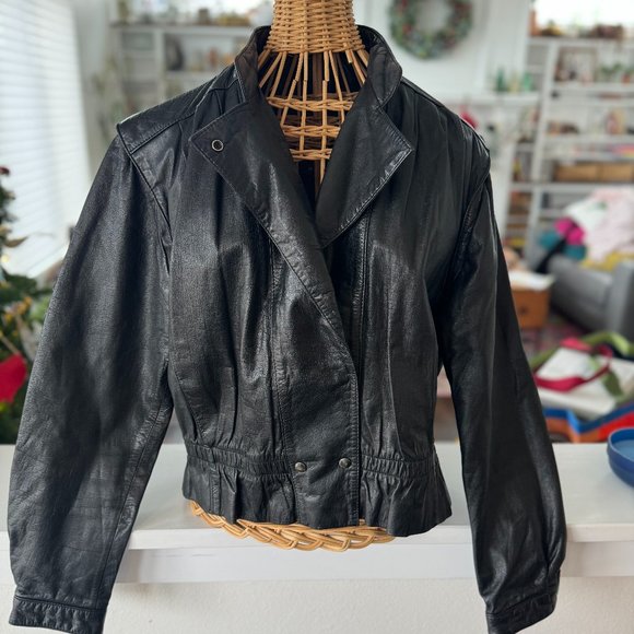 Vintage Black Leather Cropped biker jacket size 10 - Picture 1 of 11